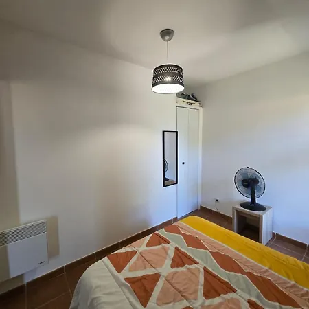 Petite Calme Wifi Clim Lave Linge Piscine A Pied Villa Serra-di-Ferro (Corsica)