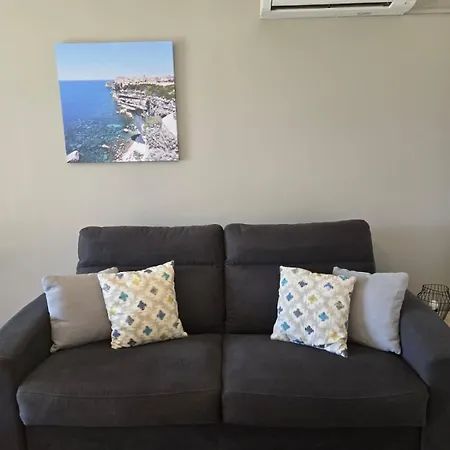 Mini Avec Wifi Dans Calme Wifi Piscine A Pied