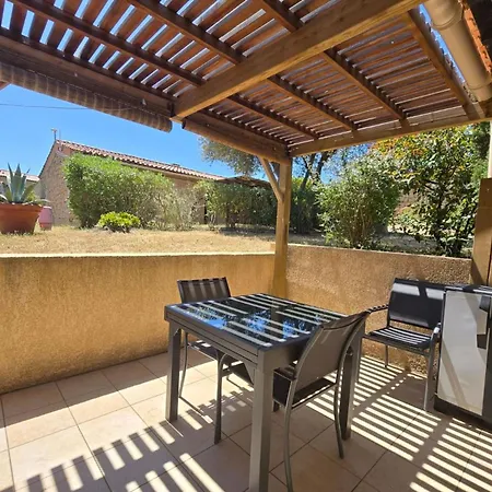 Villa Mini Avec Wifi Dans Calme Wifi Piscine A Pied