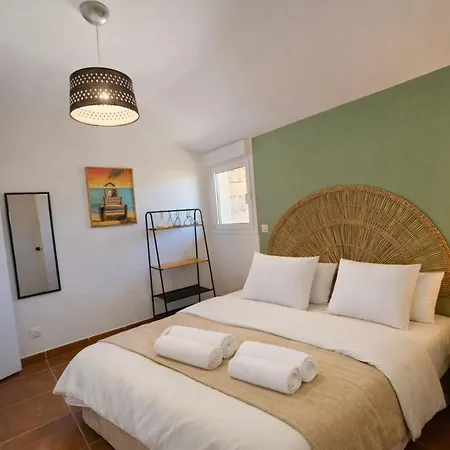 Petite Calme Wifi Clim Lave Linge Piscine A Pied Villa Serra-di-Ferro (Corsica)
